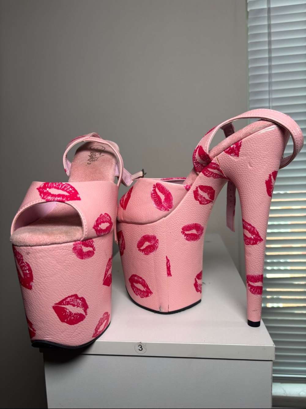 Pleaser Pink Platform Slingback Heels with Red Kiss Print - Picture 3 of 6
